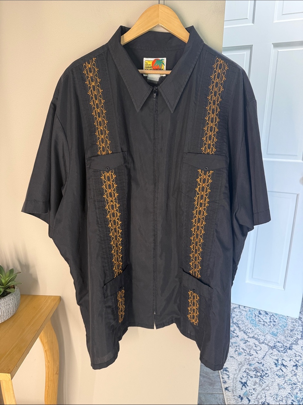 Haband Guayabera plus size embroidered black zip up top